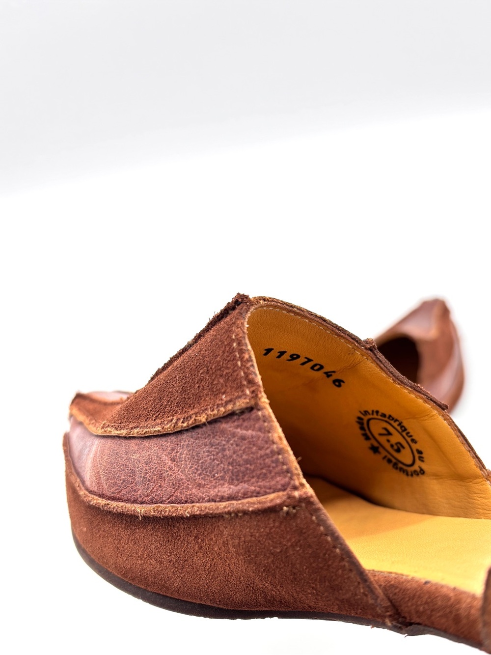 John Fluevog Jessica Brown Leather Suede Slip on Heels - Picture 5 of 6